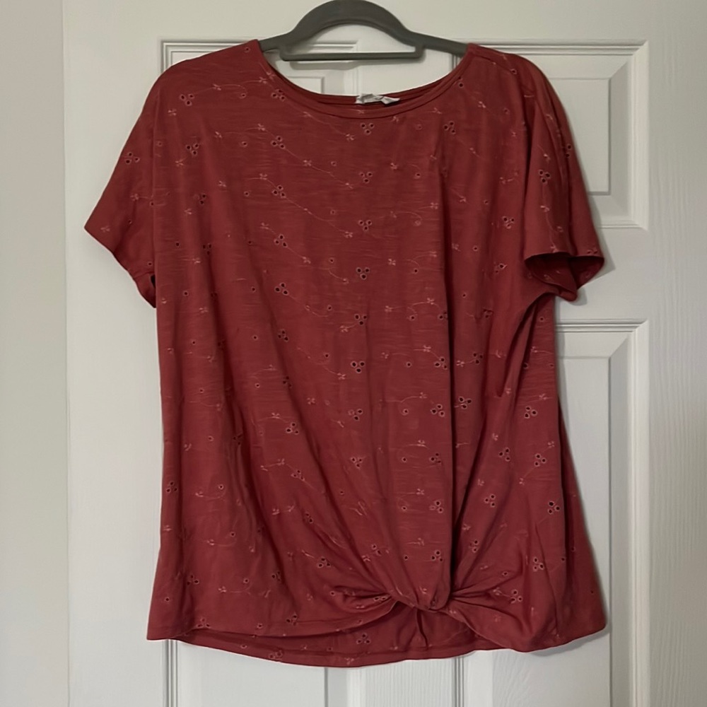 Maurice’s twist front top